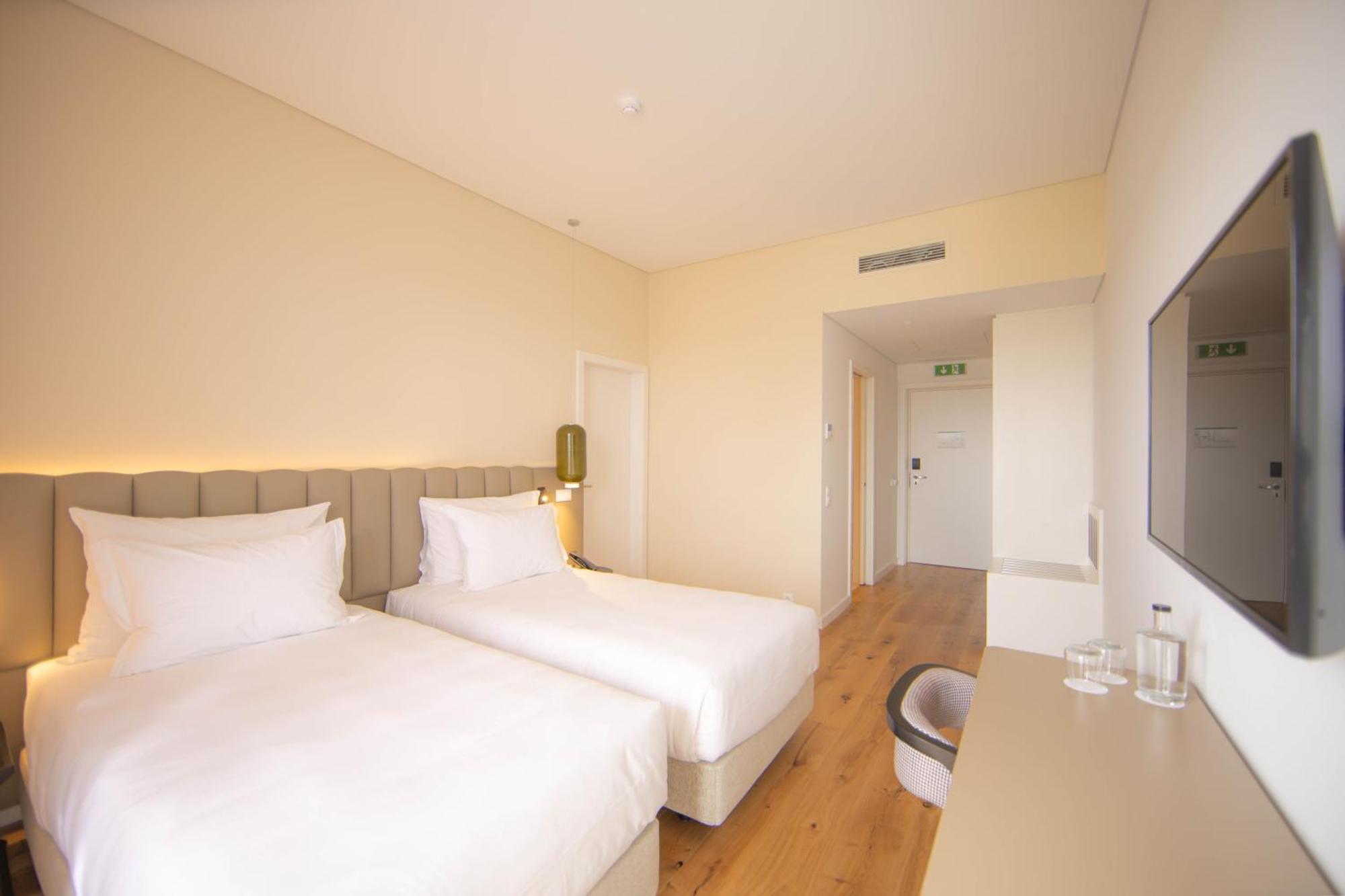 Sines Sea View Business & Leisure Hotel ภายนอก รูปภาพ